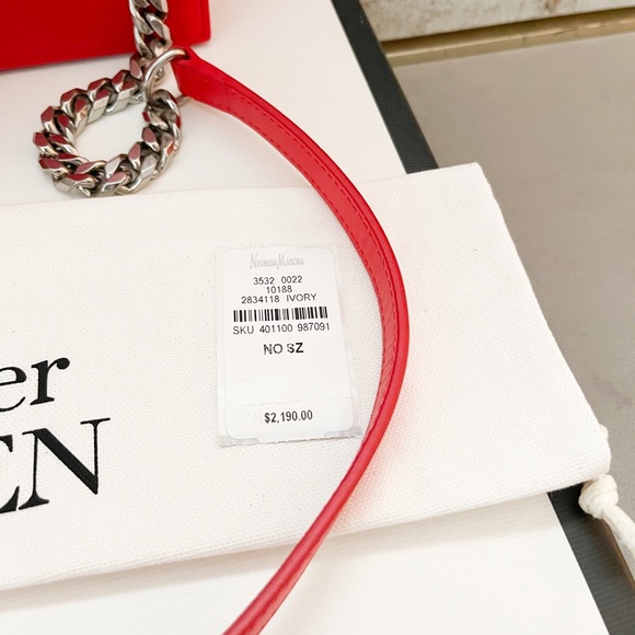 Alexander McQueen Knuckle Red Jewel Embellished Leather Cross Body Bag - Picture 14 of 15